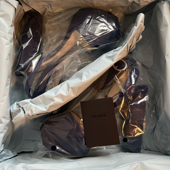 Prada Navy Platform Heels - Never Used - Picture 8 of 8